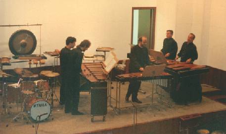 Re Percussio 1.jpg (23901 byte)